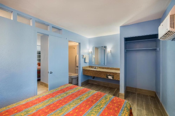 Knights Inn Tucson D.M.A.F Area image 10