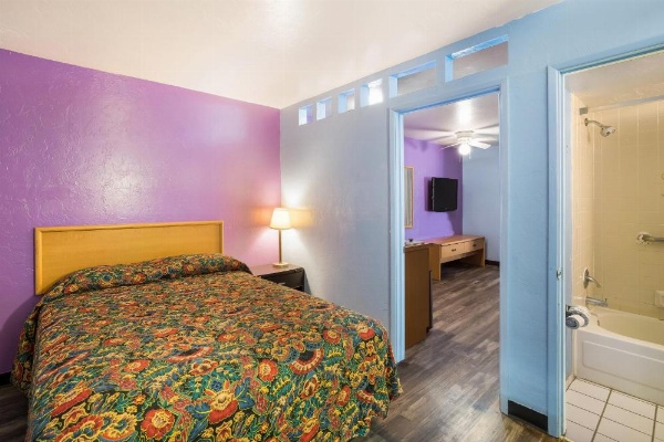 Knights Inn Tucson D.M.A.F Area image 17